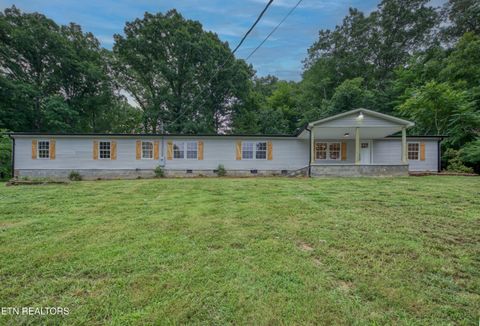 Photo of 131 Collier Drive, Kingston, TN 37763 (MLS # 1348089)
