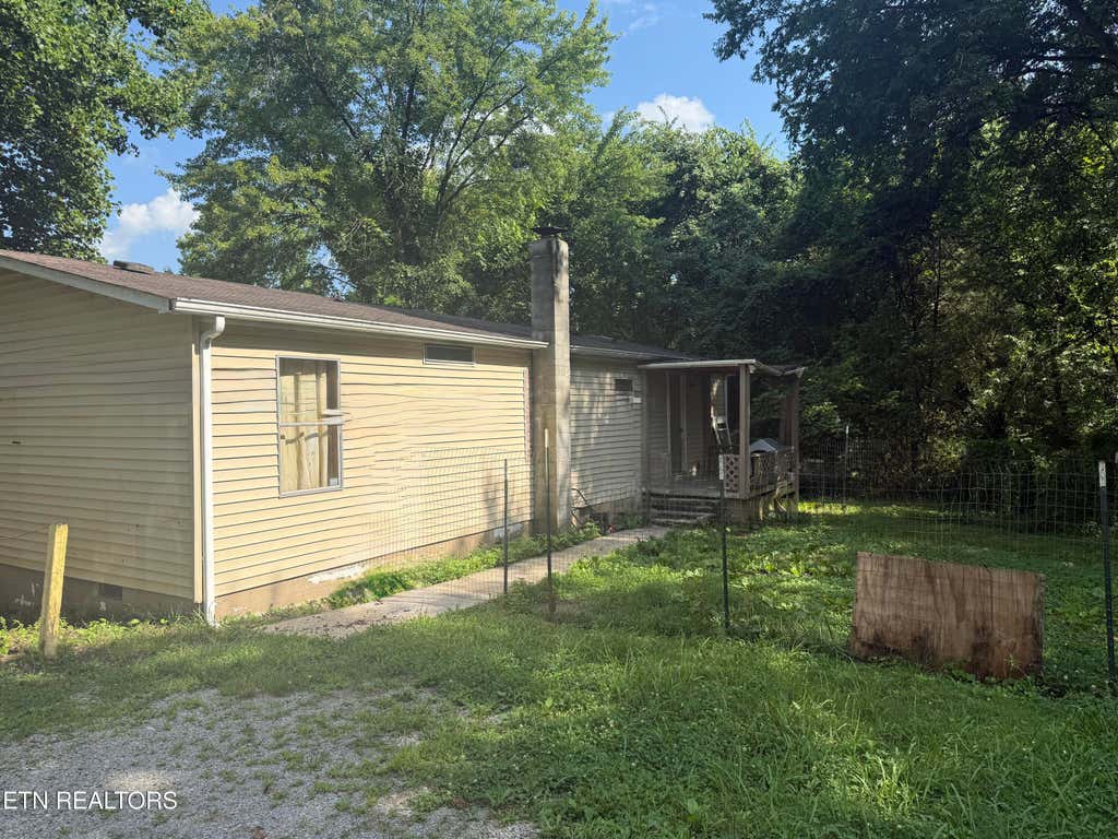 Photo of 129 Old Bryant Lane, Rocky Top, TN 37769 (MLS # 1346445)