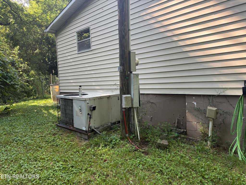 Photo of 129 Old Bryant Lane, Rocky Top, TN 37769 (MLS # 1346445)