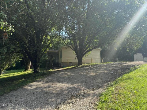 Tiny photo for 129 Old Bryant Lane, Rocky Top, TN 37769 (MLS # 1346445)