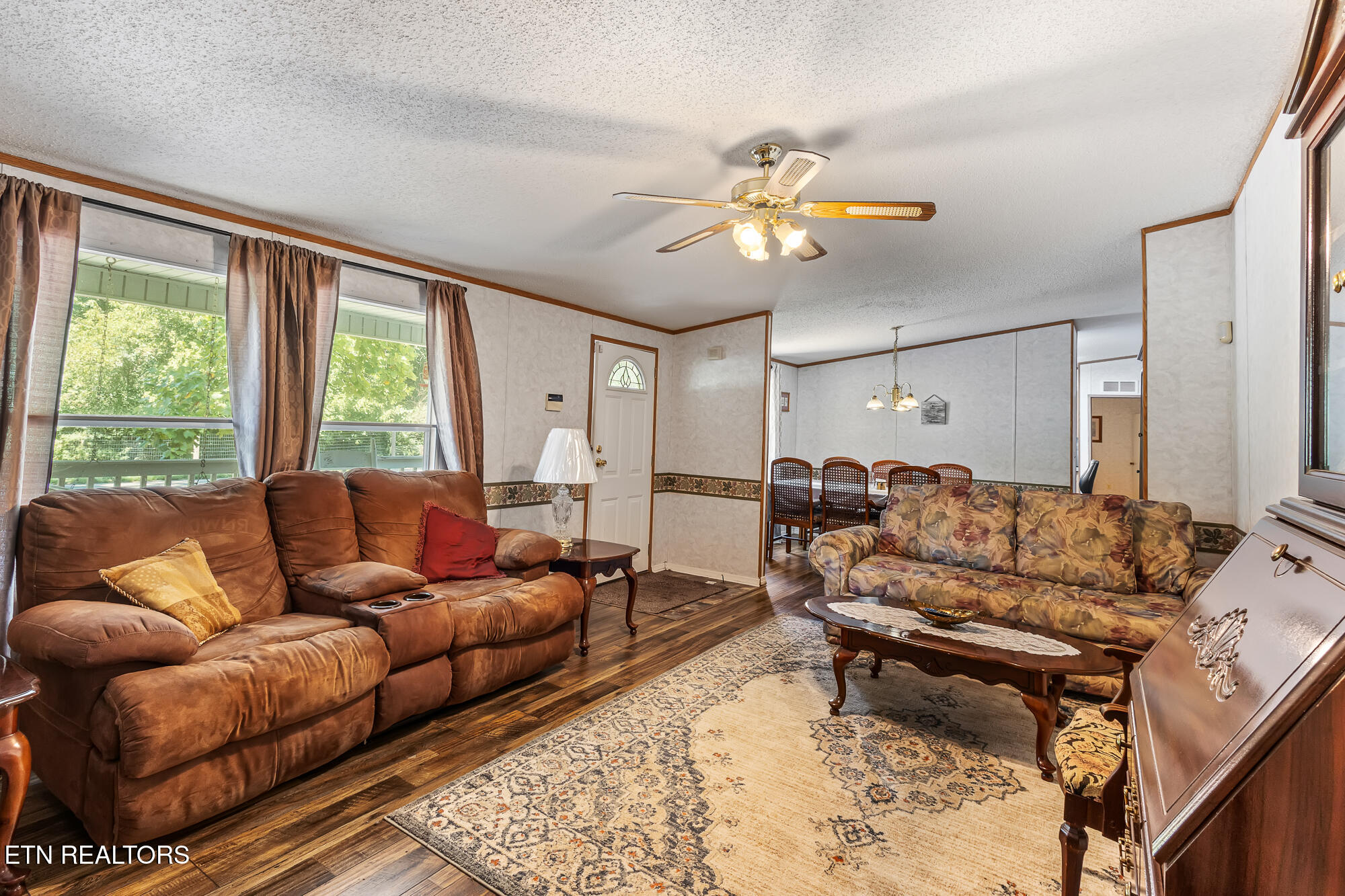 1055 Ridge Road