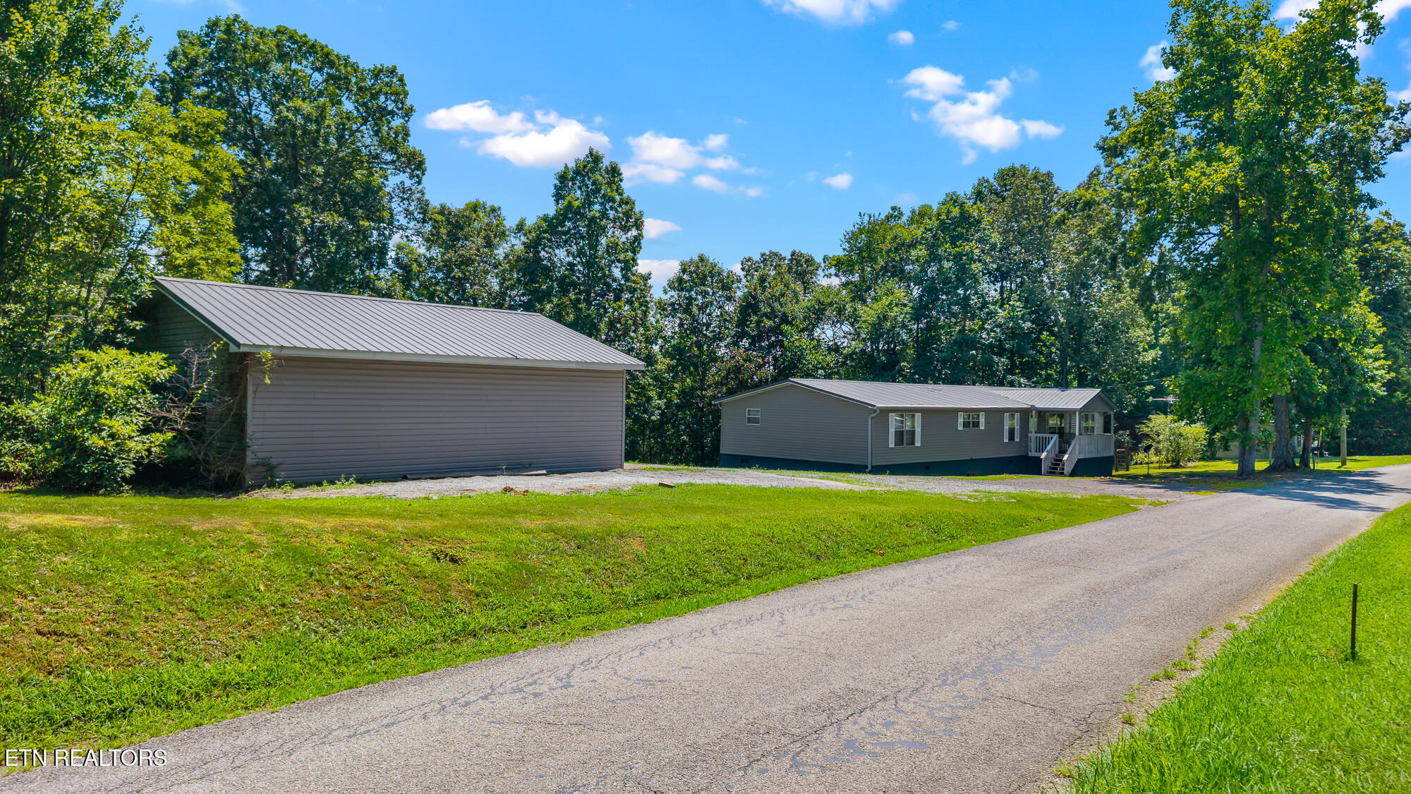 1055 Ridge Road