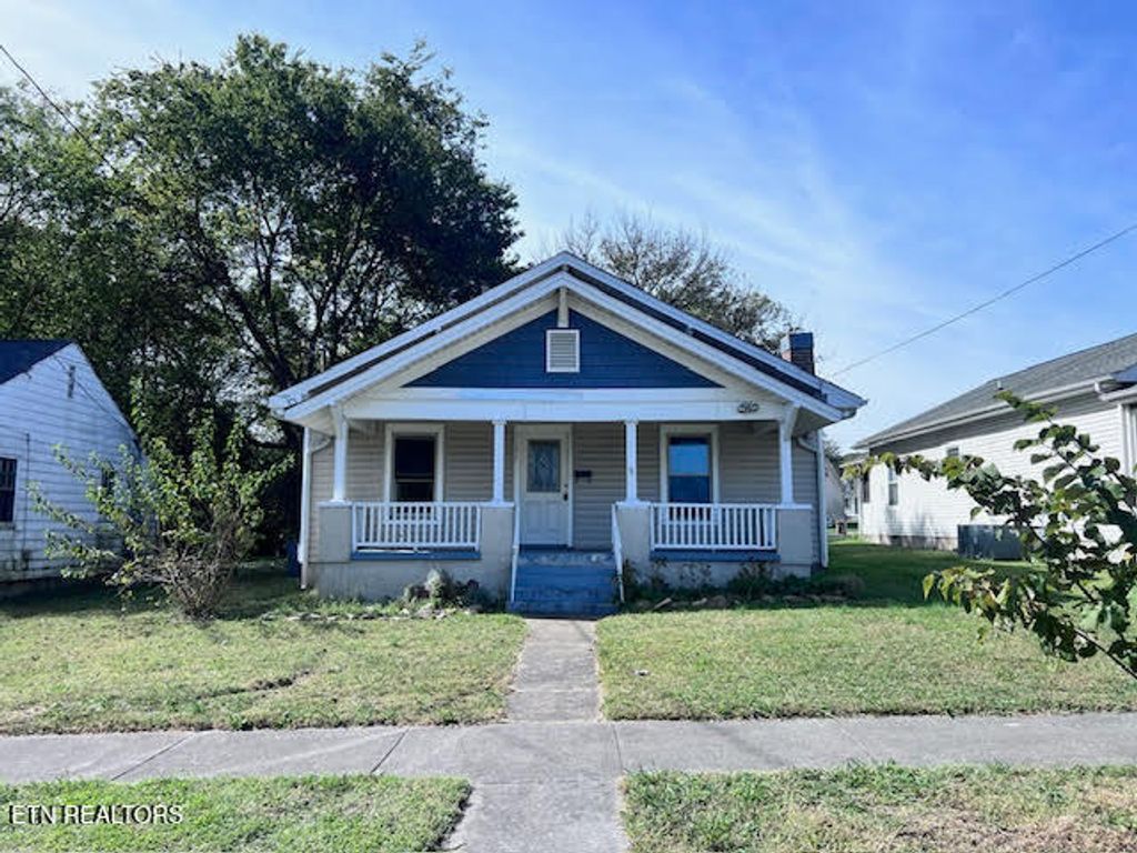 Photo of 3131 Galbraith St, Knoxville, TN 37921 (MLS # 1319826)
