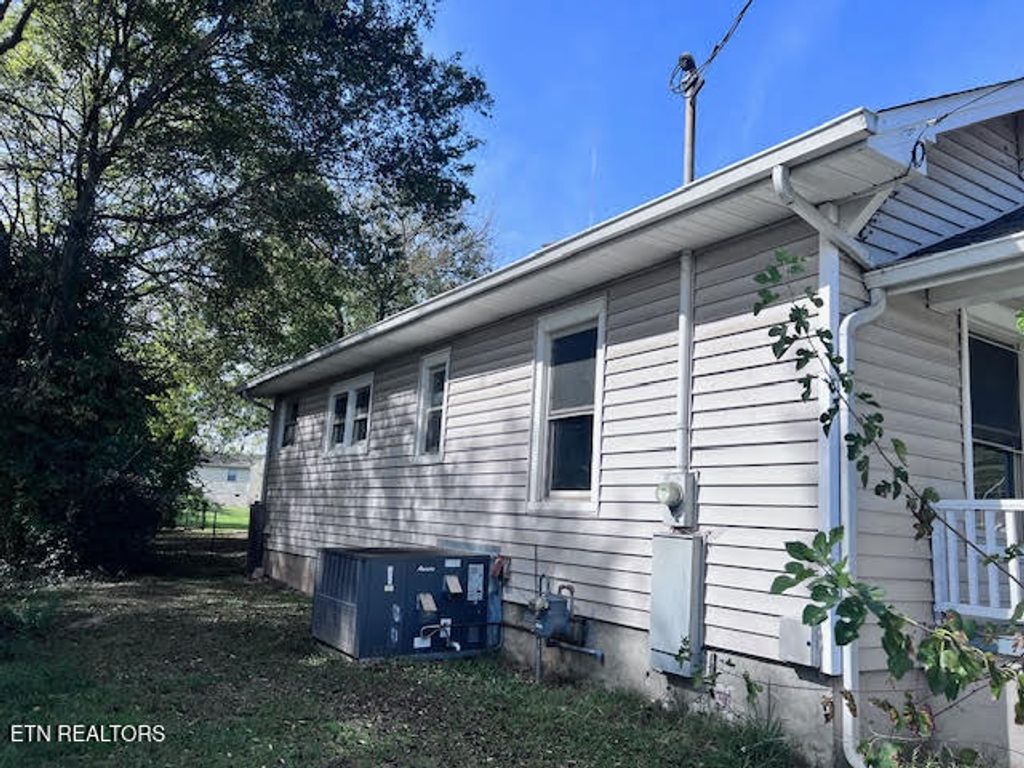 Photo of 3131 Galbraith St, Knoxville, TN 37921 (MLS # 1319826)