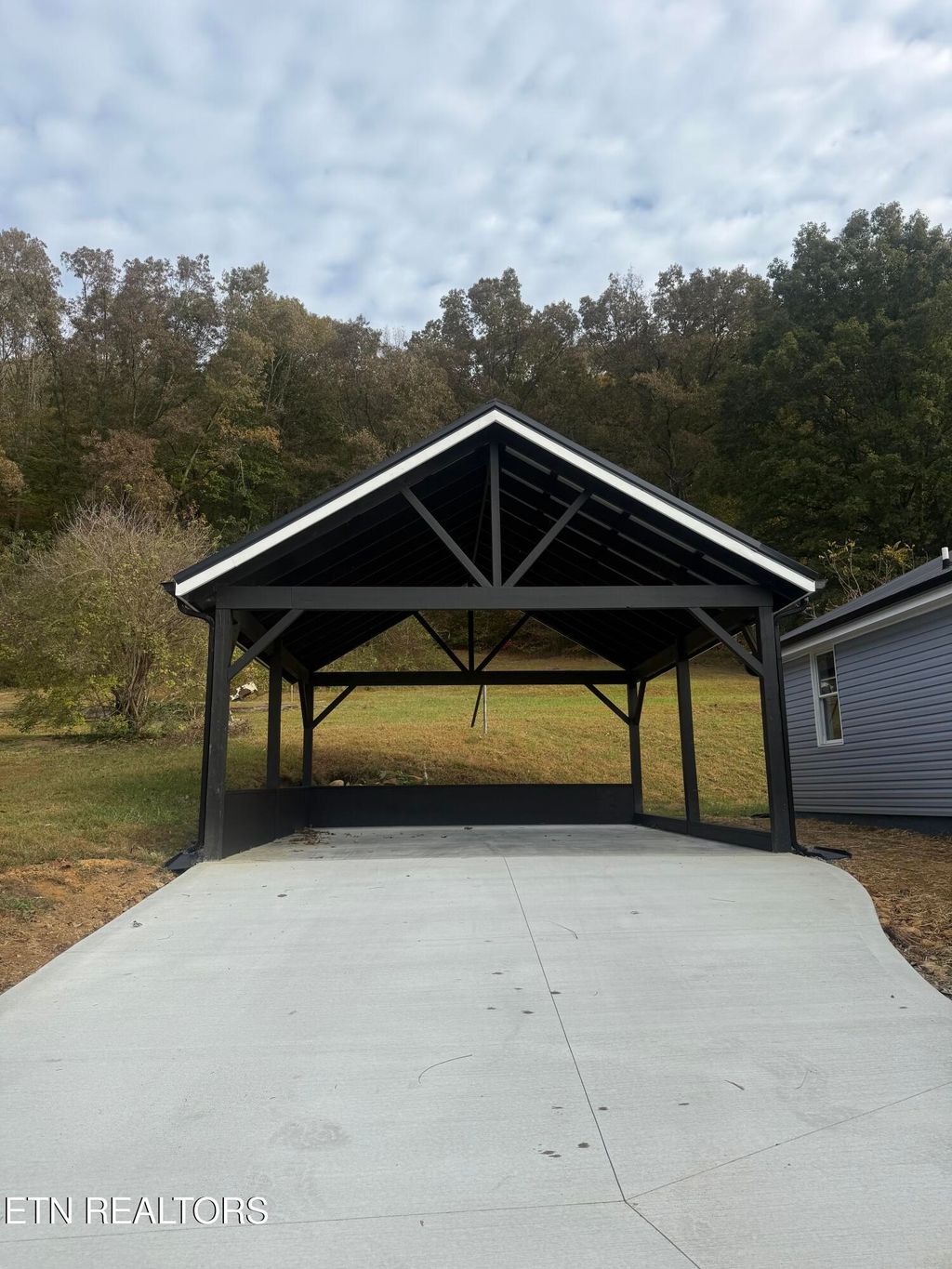 Photo of 220 Walden Ave, Oliver Springs, TN 37840 (MLS # 1319915)