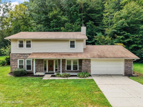 Photo of 115 Graceland Rd, Oak Ridge, TN 37830 (MLS # 1354875)