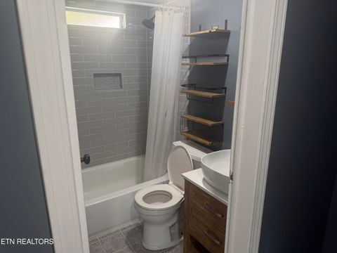 Tiny photo for 150 Teague Rd, Rockwood, TN 37854 (MLS # 1328378)