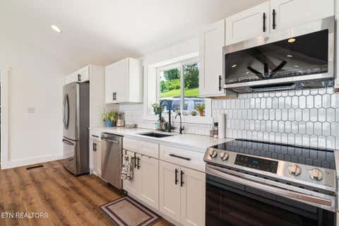 Tiny photo for 3041 Slate Hill Rd, Bean Station, TN 37708 (MLS # 1343310)