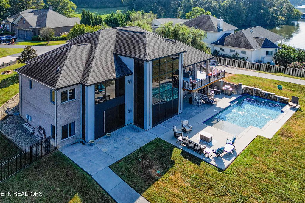 Photo of 4794 Driftwood Lane, Louisville, TN 37777 (MLS # 1256539)