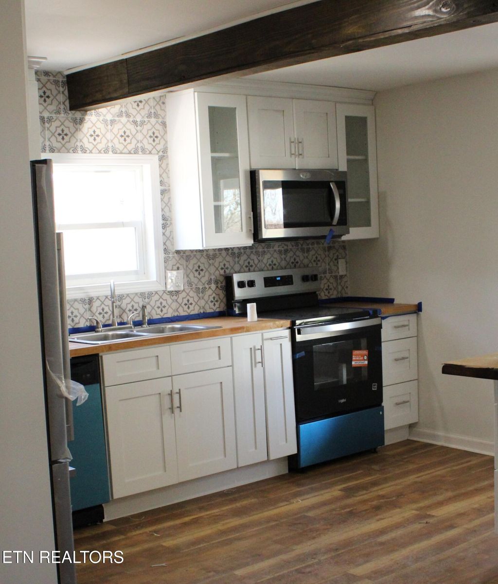 Photo of 2281 Lone Mountain Rd #A, Tazewell, TN 37879 (MLS # 1332343)