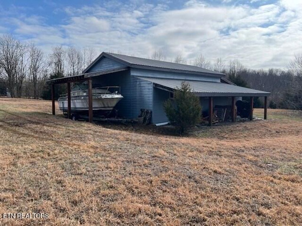 Photo of 2340 Turkeytown Rd, Hilham, TN 38568 (MLS # 1332404)