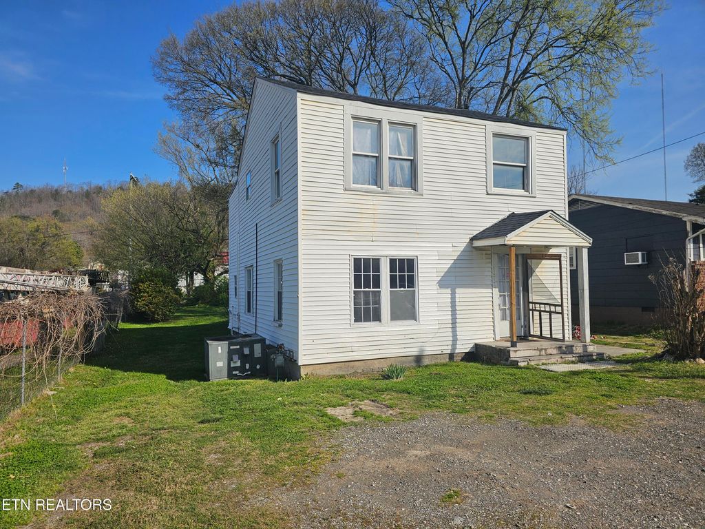 Photo of 117 Atlantic Ave, Knoxville, TN 37917 (MLS # 1340586)