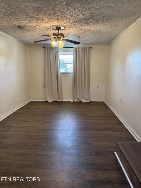 Tiny photo for 2522 Marshall St, Maryville, TN 37804 (MLS # 1359508)