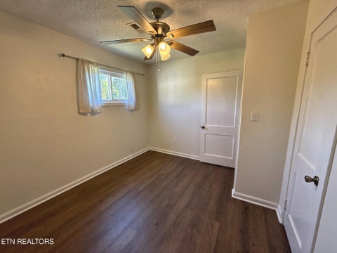 Tiny photo for 2522 Marshall St, Maryville, TN 37804 (MLS # 1359508)
