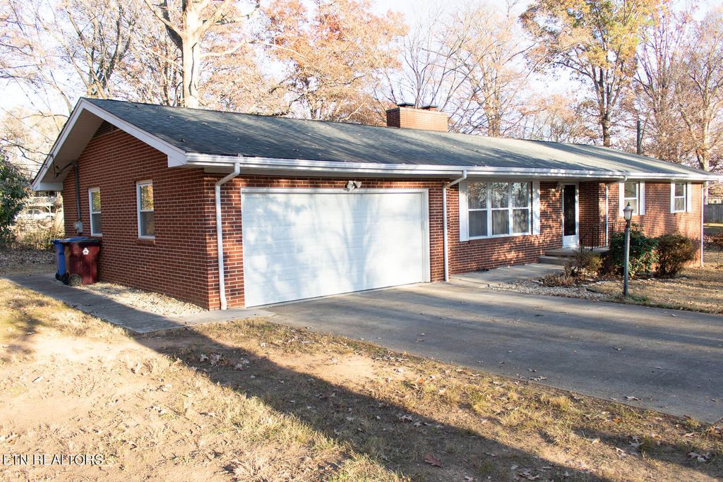 Photo of 1806 Maury Circle, Alcoa, TN 37701 (MLS # 1246935)