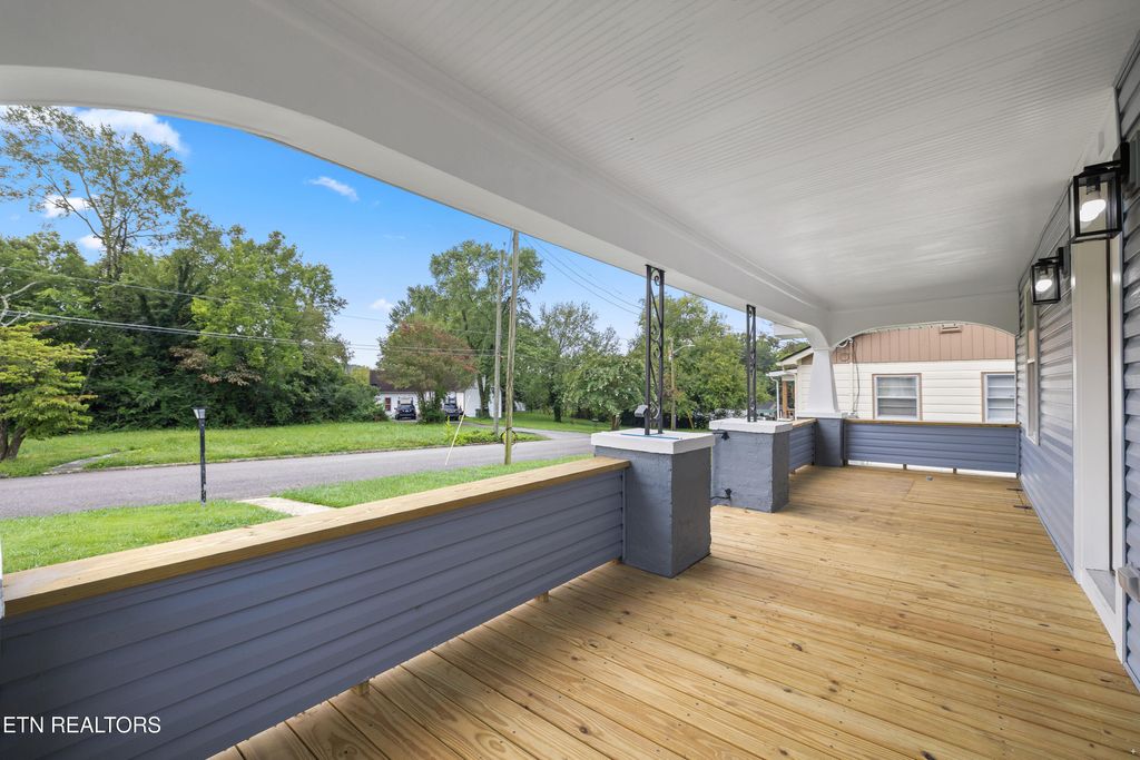 Photo of 1315 Minnesota Ave, Knoxville, TN 37921 (MLS # 1322445)