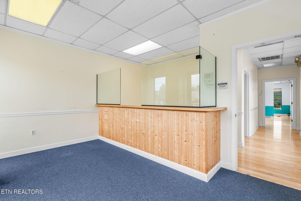 Photo of 5034 N Broadway St, Knoxville, TN 37918 (MLS # 1323684)