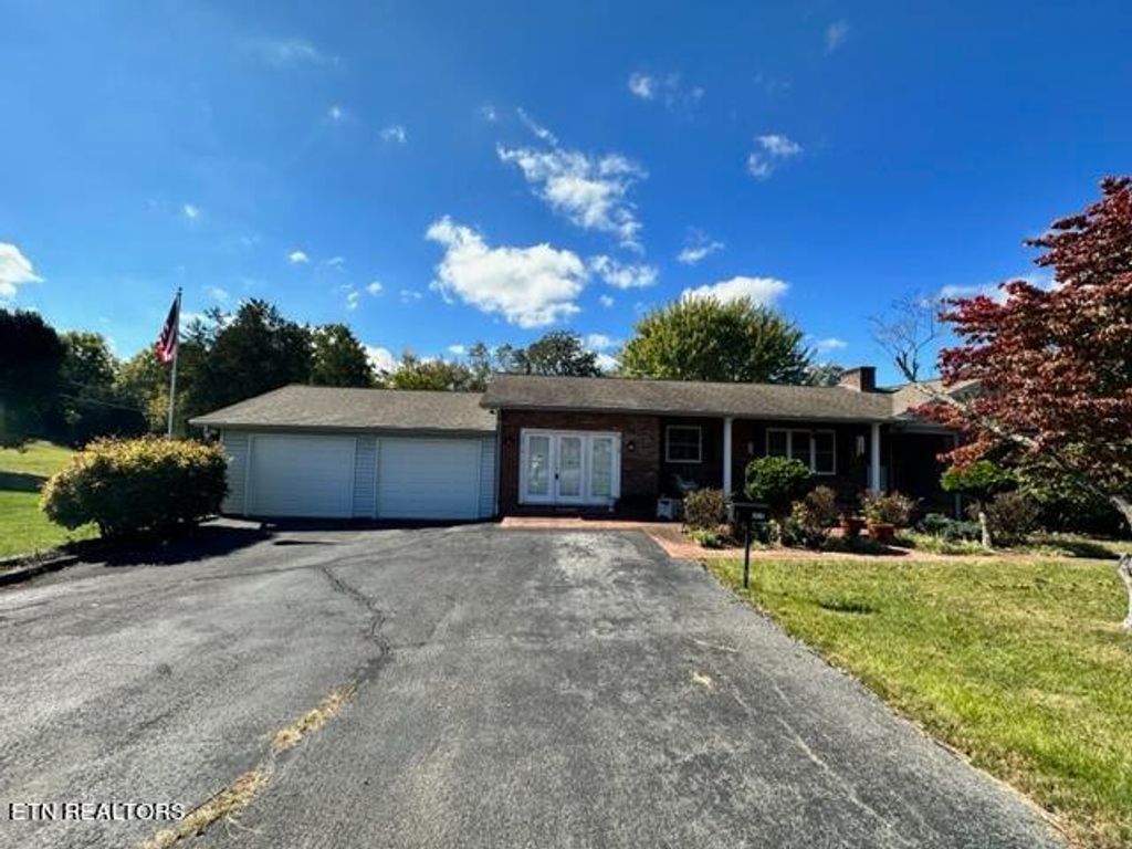 Photo of 2018 Rose Drive, Tazewell, TN 37879 (MLS # 1243143)