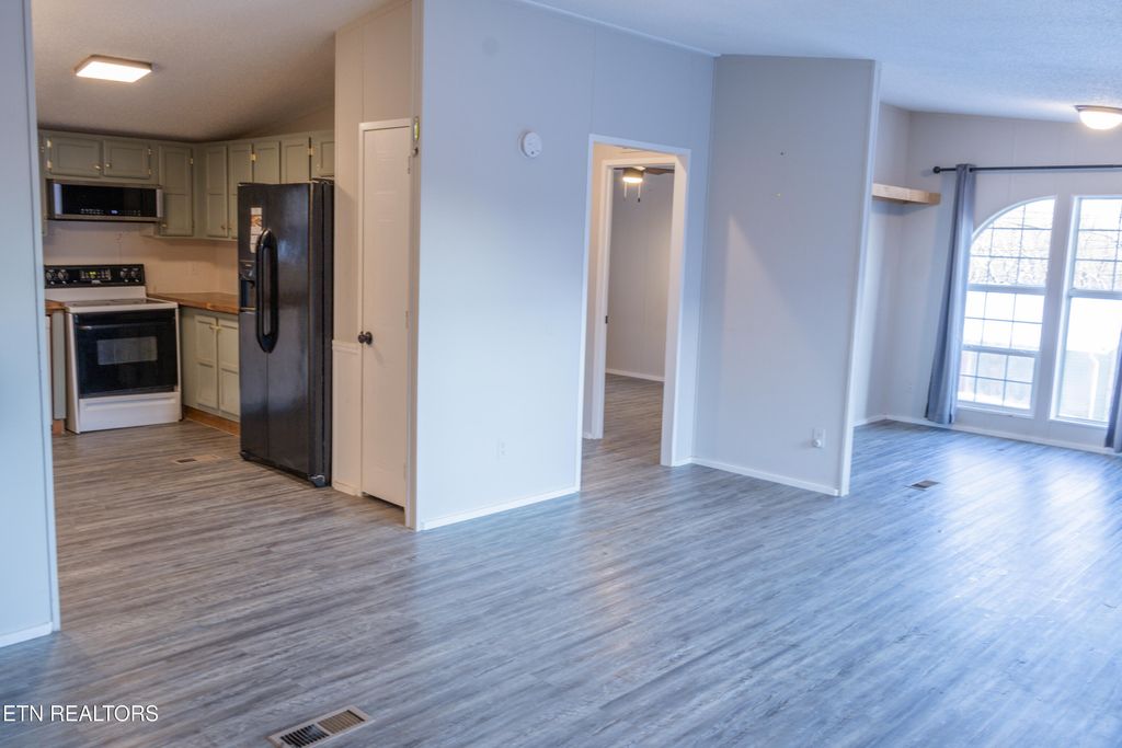 Photo of 4217 Skyline Drive, Knoxville, TN 37914 (MLS # 1328727)