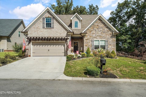 Photo of 102 Chalmette Way, Lenoir City, TN 37772 (MLS # 1357535)