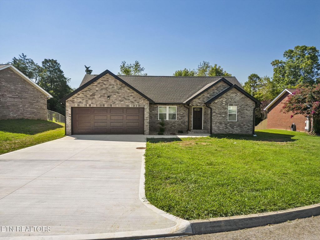 Photo of 7808 Knoweledge Lane, Knoxville, TN 37938 (MLS # 1329119)