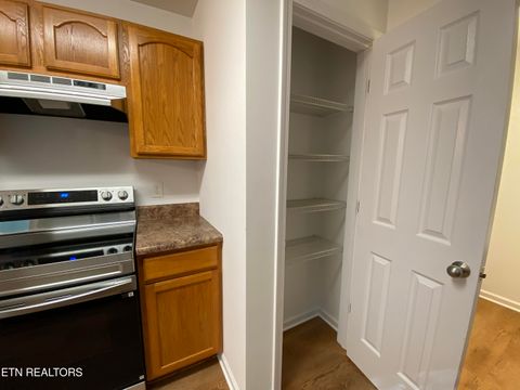 Tiny photo for 5930 Bearden View Lane, Knoxville, TN 37909 (MLS # 1318903)