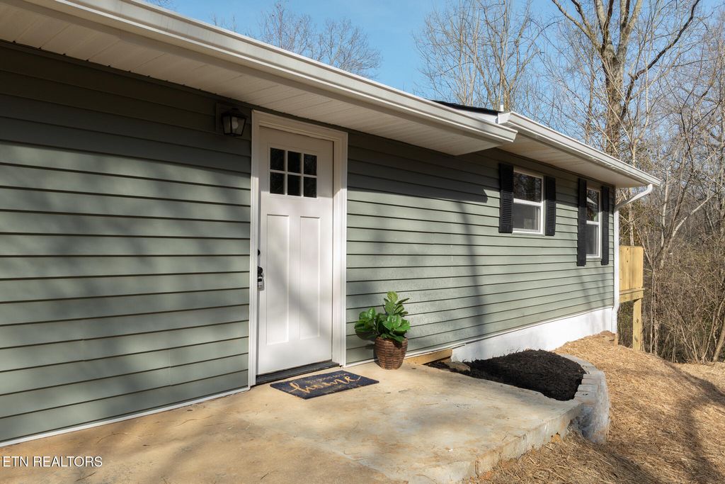 Photo of 4714 Sevierville Pike, Knoxville, TN 37920 (MLS # 1331674)