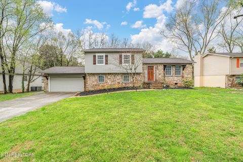 Photo of 5916 Westmere Drive, Knoxville, TN 37909 (MLS # 1332576)