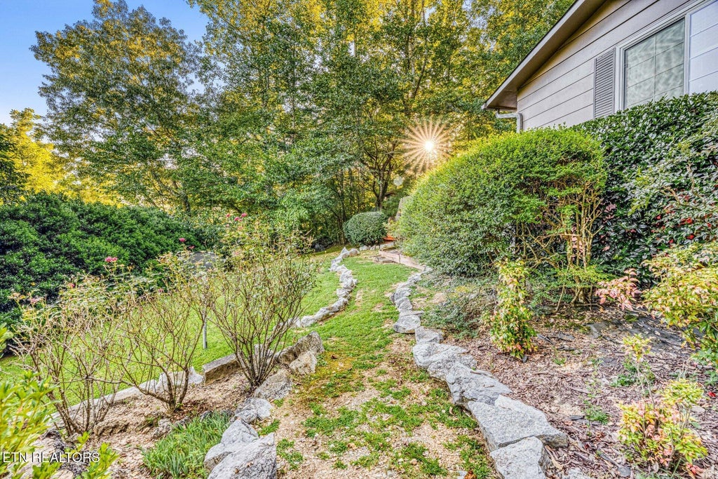 Photo of 733 Cavern Rd, Townsend, TN 37882 (MLS # 1353466)