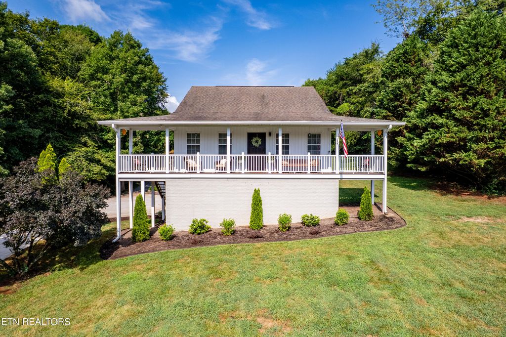 Photo of 631 Abbey Way, Friendsville, TN 37737 (MLS # 1309705)