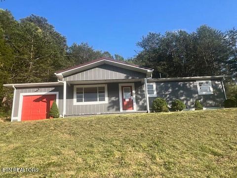 Photo of 144 Walnut Drive, New Tazewell, TN 37825 (MLS # 1339691)