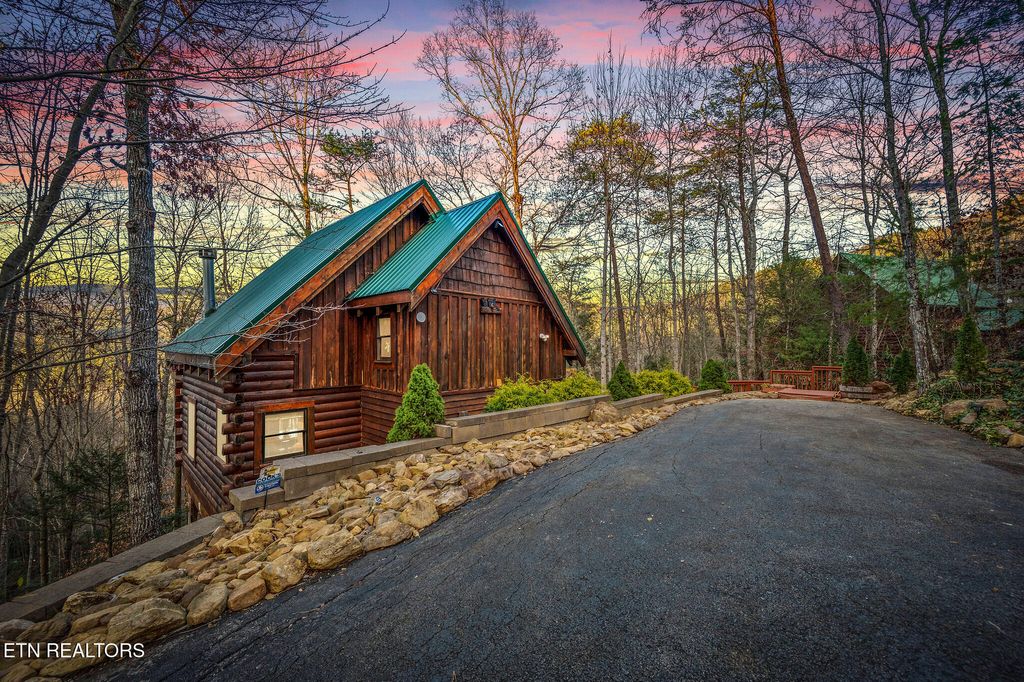 Photo of 3049 Brothers Way, Sevierville, TN 37862 (MLS # 1339969)