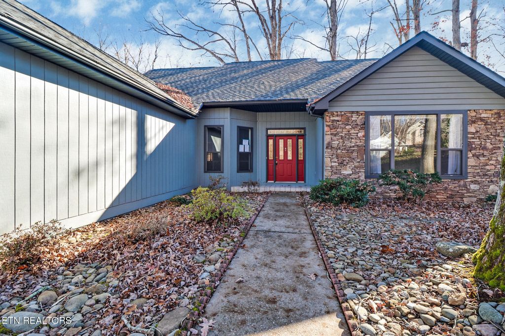 Photo of 121 Inata Circle, Loudon, TN 37774 (MLS # 1325190)