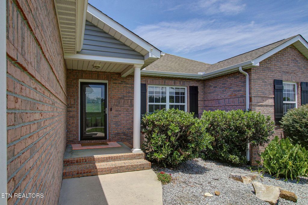 Photo of 6115 Old Niles Ferry Pike, Greenback, TN 37742 (MLS # 1347039)