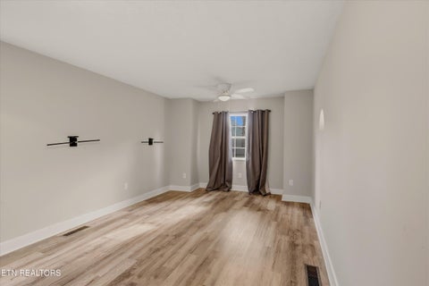 Tiny photo for 500 Monroe St, Madisonville, TN 37354 (MLS # 1355851)