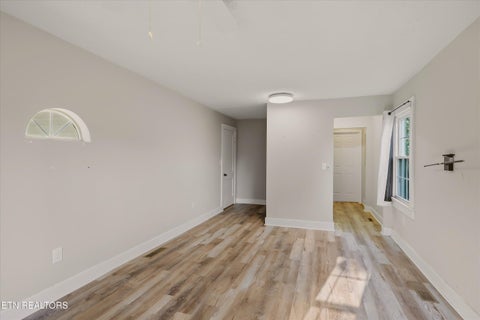 Tiny photo for 500 Monroe St, Madisonville, TN 37354 (MLS # 1355851)
