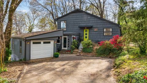 Photo of 1318 N Briscoe Circle, Knoxville, TN 37912 (MLS # 1335929)