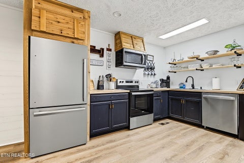 Tiny photo for 1610 Walker Tr, Sevierville, TN 37876 (MLS # 1360477)