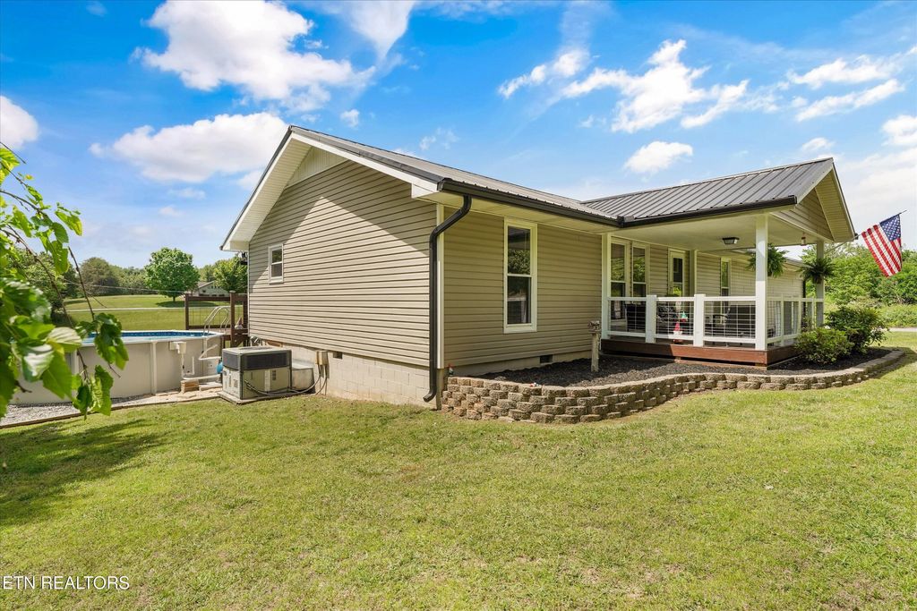 Photo of 603 Lees Chapel Rd, Sweetwater, TN 37874 (MLS # 1339361)