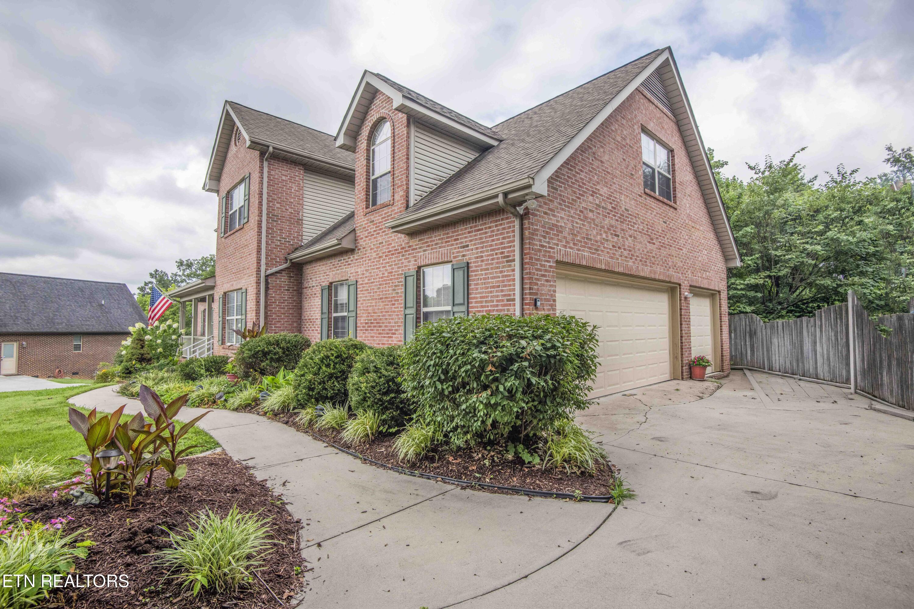 7421 Castlegate Blvd