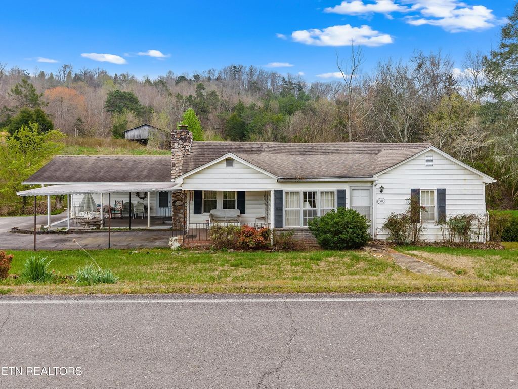 Photo of 1503 Sandy Ridge Rd, Dandridge, TN 37725 (MLS # 1334240)