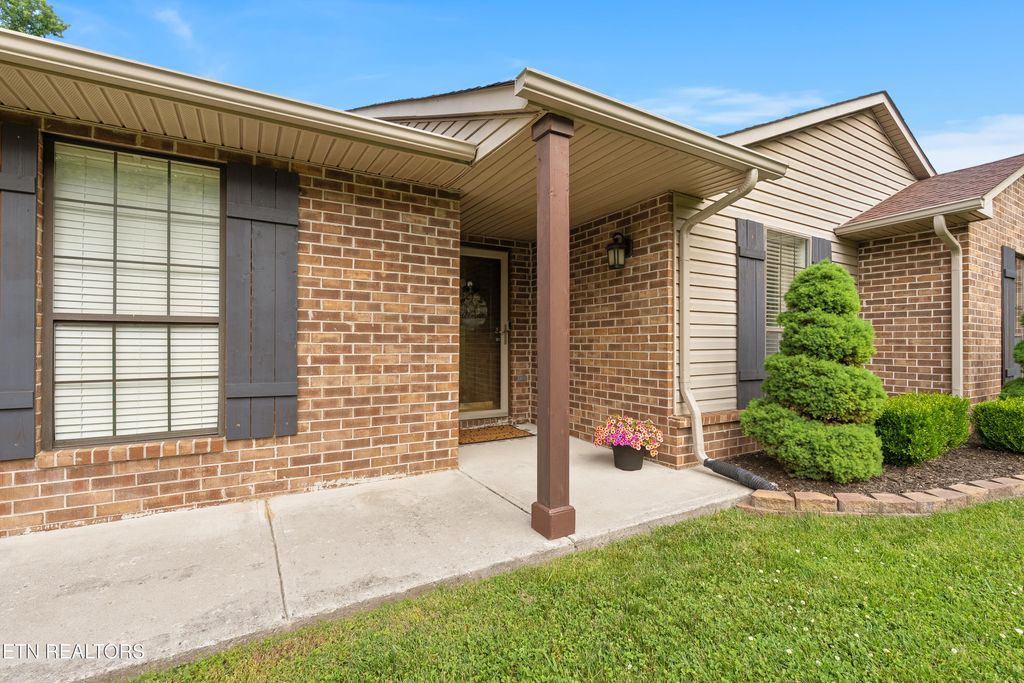 Photo of 8018 Phyllis Lane, Knoxville, TN 37938 (MLS # 1339123)