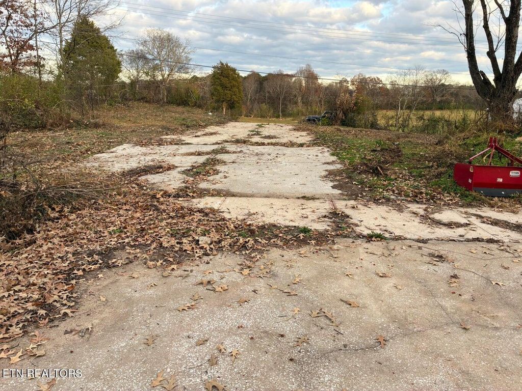 Photo of 235 N Point Rd, Sweetwater, TN 37874 (MLS # 1326258)