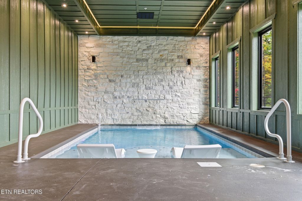 Photo of 1540 Bear Valley Rd Rd, Sevierville, TN 37876 (MLS # 1320094)