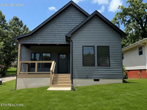 Photo of 2701 Spencer St, Knoxville, TN 37917 (MLS # 1345775)