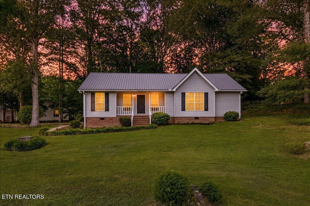 2613 Kenwood Drive