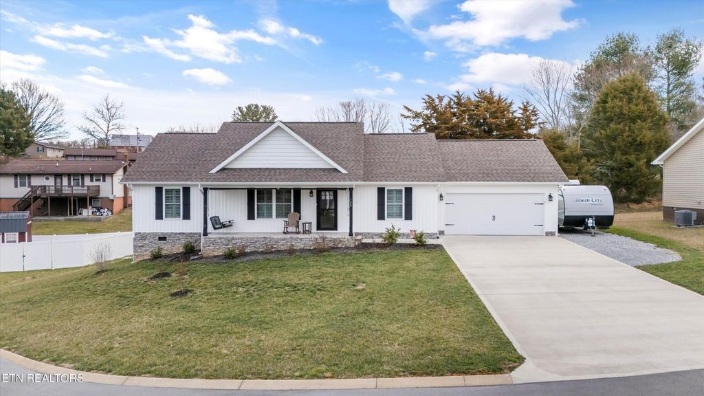 Photo of 188 Jb St, New Tazewell, TN 37825 (MLS # 1292204)
