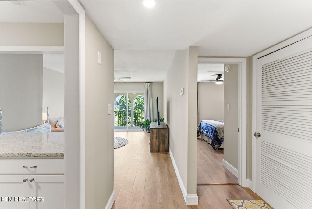 Photo of 5709 Lyons View Pike #4305, Knoxville, TN 37919 (MLS # 1341318)