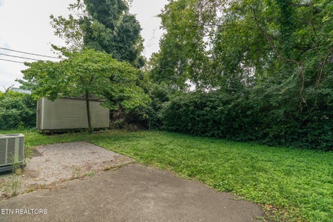Tiny photo for 1004 Phillips Ave, Knoxville, TN 37920 (MLS # 1349970)