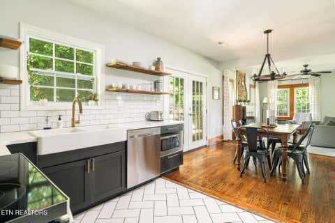 Tiny photo for 1004 Phillips Ave, Knoxville, TN 37920 (MLS # 1349970)